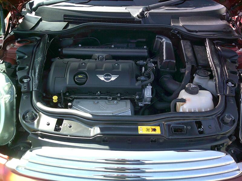 MINI HATCH