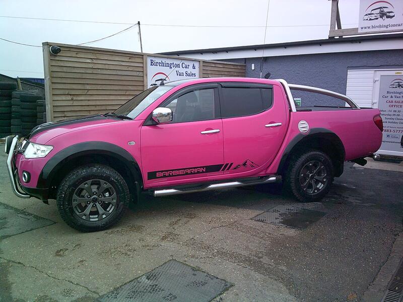 MITSUBISHI L200