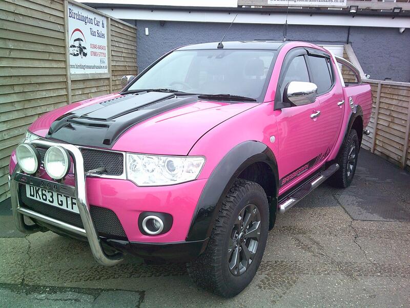 MITSUBISHI L200