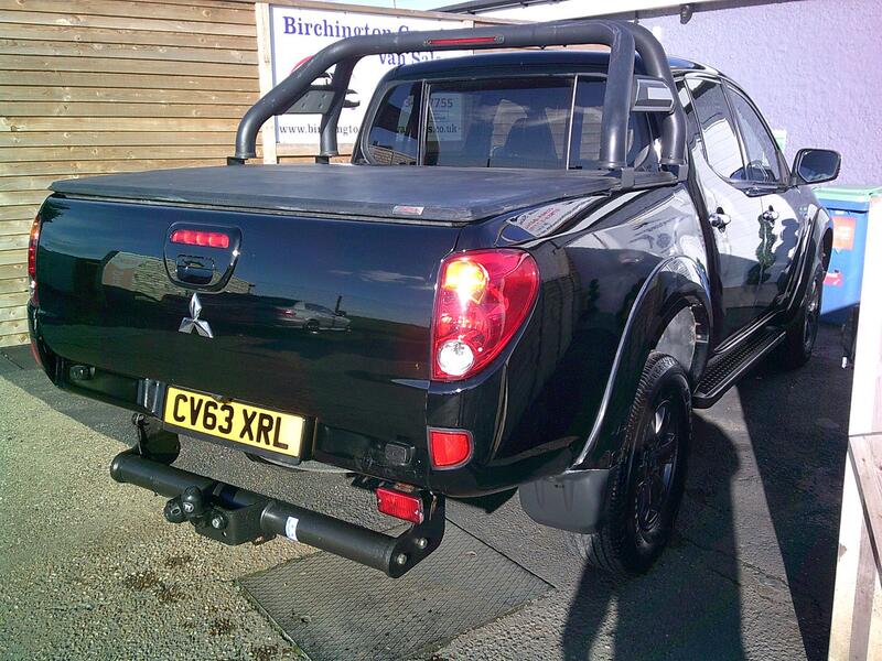 MITSUBISHI L200