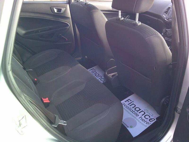 FORD FIESTA