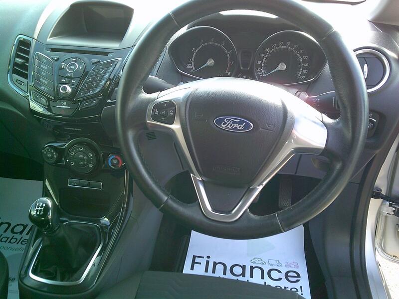 FORD FIESTA