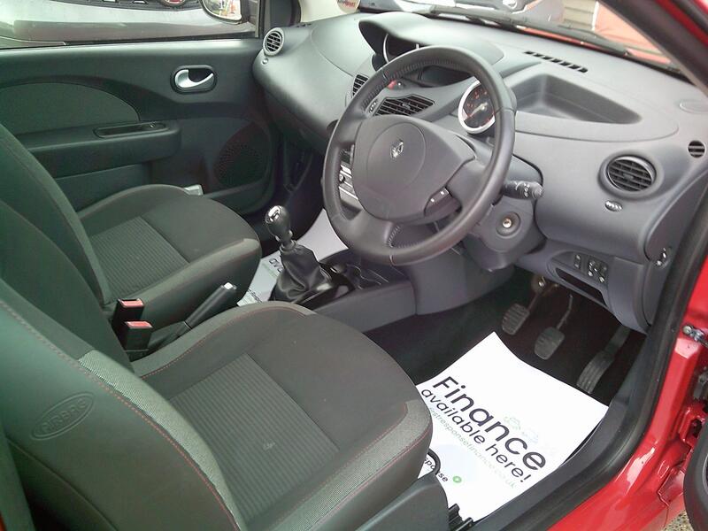 RENAULT TWINGO