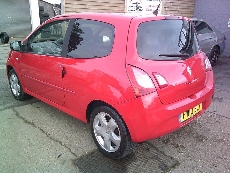 RENAULT TWINGO