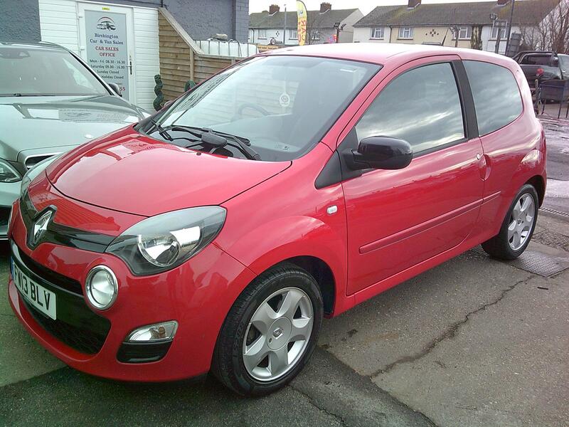 RENAULT TWINGO