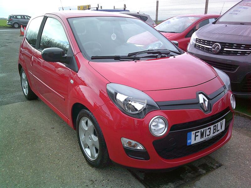 RENAULT TWINGO