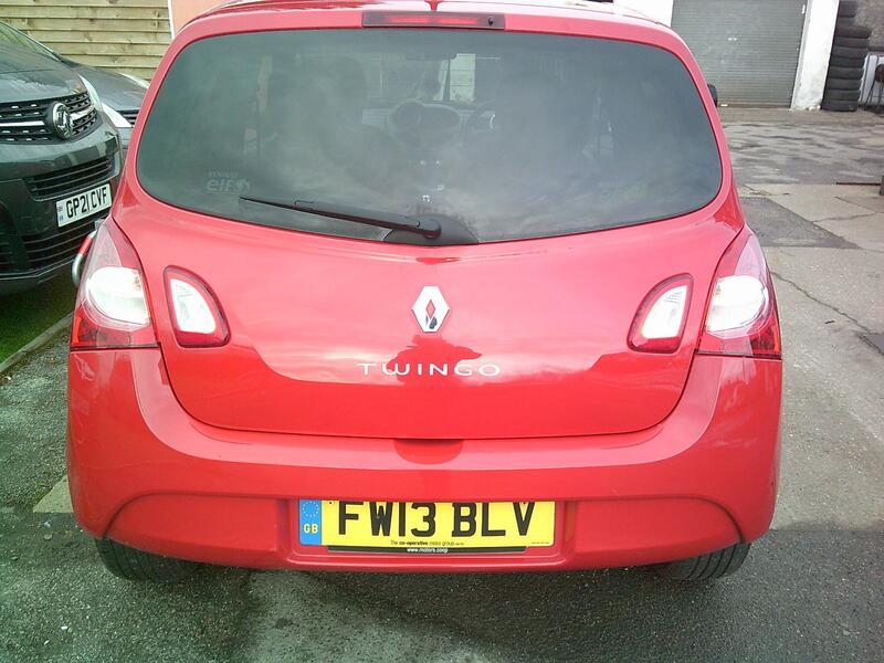 RENAULT TWINGO