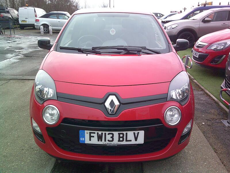 RENAULT TWINGO