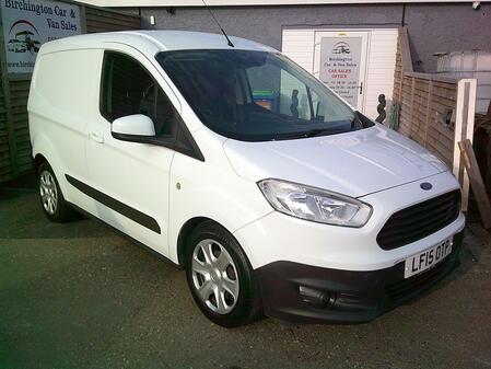 FORD TRANSIT COURIER 1.5 TDCi Trend