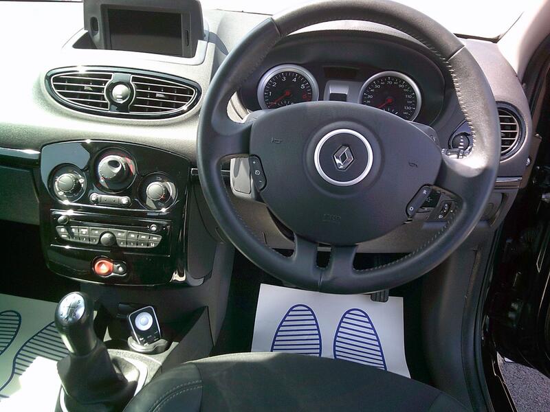 RENAULT CLIO