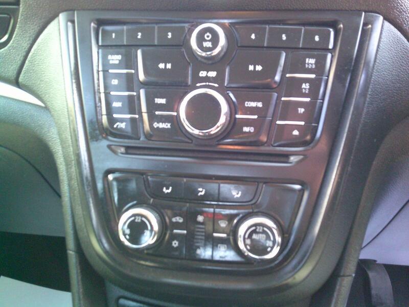 VAUXHALL MOKKA