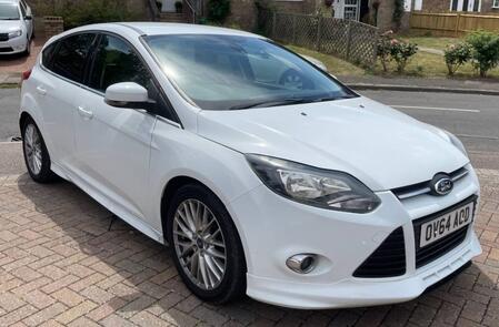 FORD FOCUS 1.0 T EcoBoost Zetec S